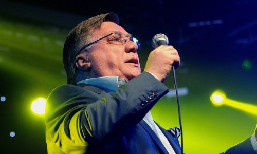 Pjesma 'Prvi poljubac' obilježila je karijeru Halida Bešlića: Tek rijetki znaju kako je nastala