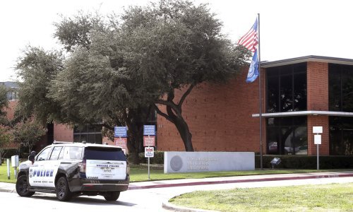 Snajperist iz Dallasa na mecima imao poruku 'Anti-ICE'? Trump za sve krivi radikalnu ljevicu