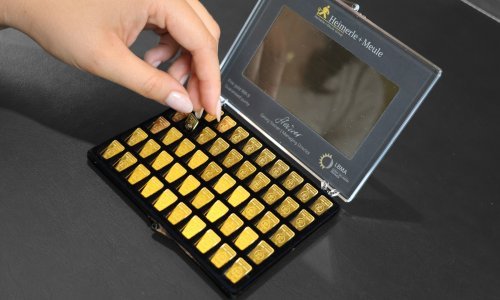 Zlato ide do 5000 eura po unci? Evo zašto analitičari predviđaju novi rast