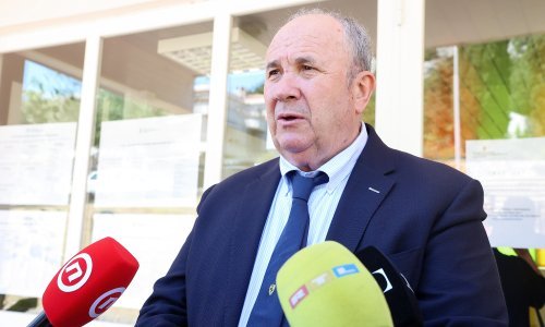 Kerum odgovorio Ivoševiću na prozivke oko Žnjana fotografijom: 'Loš čovik, radio je milijunske štete Splitu'