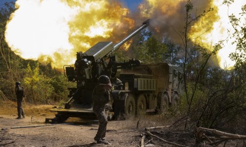 Ukrajina nastavlja napadati ruske rafinerije, pali dijelovi drona