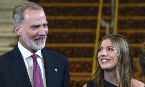 Budućnost mlađe kraljeve kćeri u njegovim je rukama: Strogo pravilo koči njezine planove