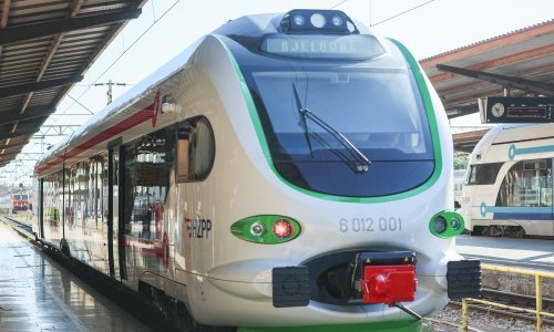 Hrvatskim prugama od danas vozi prvi baterijski vlak: 'Kao da ste u svemiru'