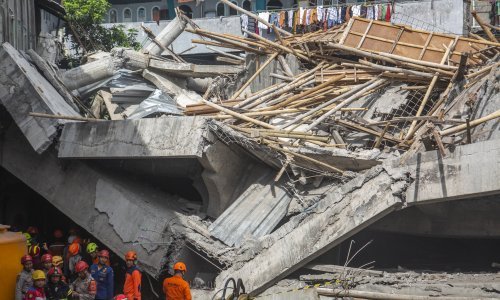 Indonezijski spasioci tragaju za nestalima nakon urušavanja škole