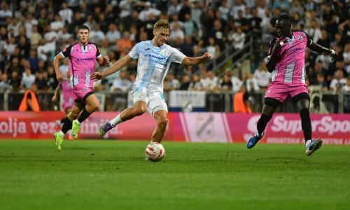 Otkriveno zašto je iznenada propao najbolji travnjak u SHNL-u: Teren se razbolio...