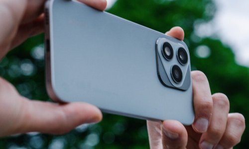 Ove jeseni opremi se HONOR pametnim telefonom uz dodatni telefon ili pametni sat na poklon