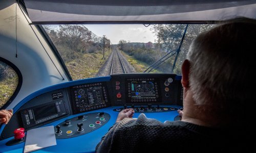 Zagorje modernizira željeznice: Od danas vozi novi dizel-motorni vlak
