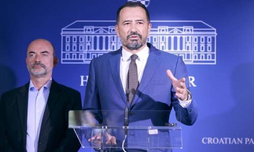 'Za tu će funkciju dobiti 3000 eura plaću?! Bio sam na toj poziciji - ne radi se apsolutno ništa!'