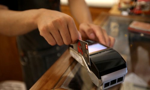 Banka upozorila: Plaćanje ovim karticama od danas više nije moguće