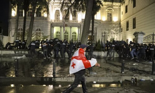 Interventna policija rasturila prosvjede na dan lokalnih izbora u Gruziji
