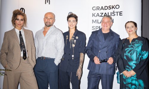 Održana premijera Ibsenove drame: Publika ovacijama nagradila predstavu 'Lutkina kuća, drugi dio'