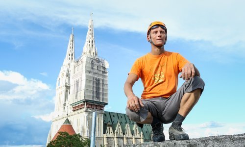 Koliko možete preživjeti ako vas zatrpa lavina? Ovom iskusnom alpinistu se to dogodilo