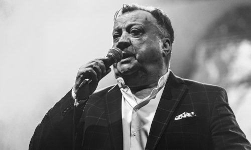 U 72. godini života preminuo Halid Bešlić