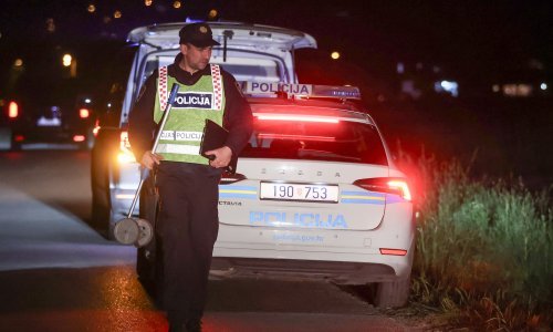Nezgodno jutro: Dvije nesreće na A3 i zabrane prometa zbog bure na Jadranskoj magistrali