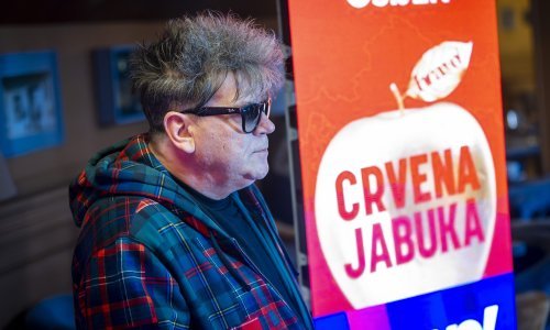 Crvena jabuka odgodila sarajevski koncert u znak poštovanja prema Halidu Bešliću