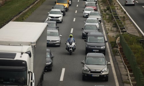 HAK: Magla smanjuje vidljivost, kolnici skliski u većem dijelu zemlje