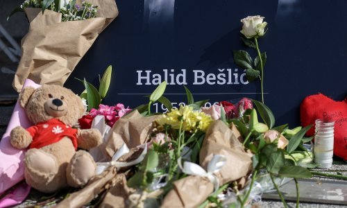 Građani još uvijek pristižu kako bi se oprostili od Halida