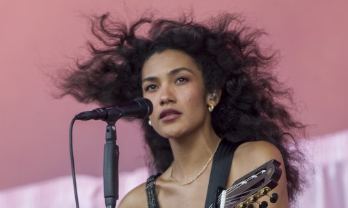 Morate je voljeti: Olivia Dean postala prva žena sa četiri singla istovremeno u top 10