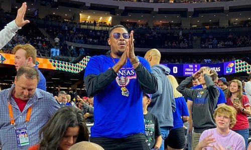 Legendarni Pierce u središtu skandala: Uhićen jer je vozio pijan