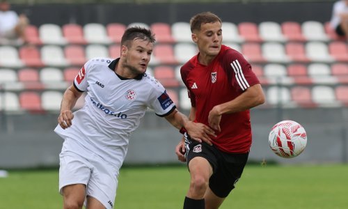 Pogledajte kako je bivši Hajdukov junior zabio fantastičan gol sa svoje polovice terena