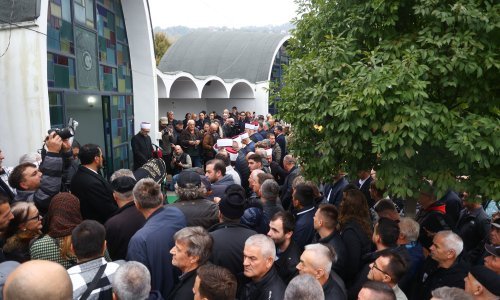 A cappella 'Romanija' u posljednjem pozdravu: Halidova pjesma podigla emocije do neba