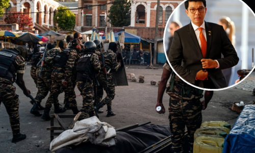 Predsjednik Madagaskara hitno pobjegao u strahu odrazjarene mladeži poduprte vojskom