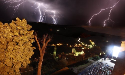 Pola zemlje je pod meteoalarmom: Stiže ružna promjena vremena, evo gdje će prvo udariti