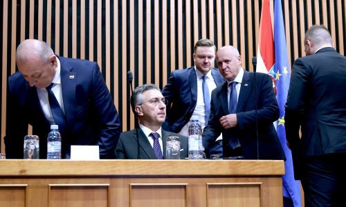 Plenković govorio o 'rekordnim' gospodarskim podacima, oporba: 'Ovo izvješće je pričanje bajki!'