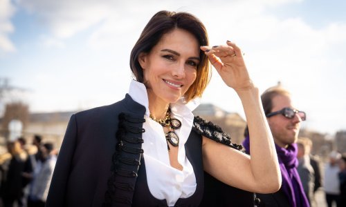 Od ureda do crvenog tepiha: Ovaj modni klasik nosi se cijele godine, a sad je apsolutni hit