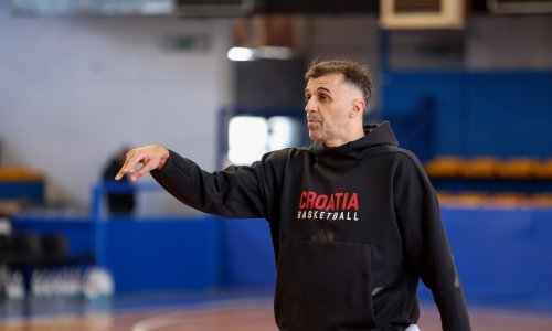 Bivši hrvatski izbornik preuzima reprezentaciju iz susjedstva? 'Bila bi mi čast'