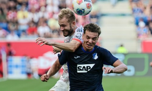 Fisnik Asllani (u prvom planu)
