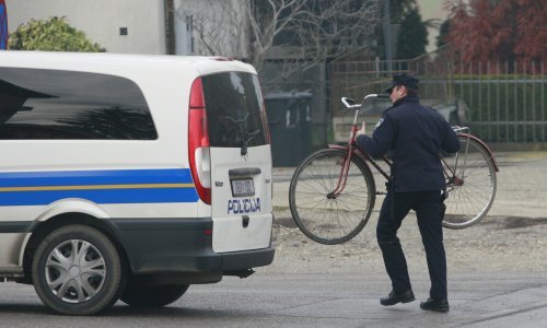 Biciklist napuhao 2,35 promila, pa mu policija oduzela bicikl