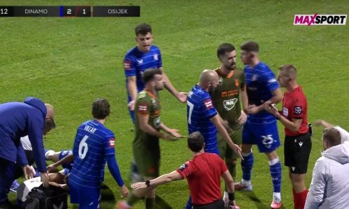 Pogledajte trenutak kad su svi igrači Dinama i Kovačević poludjeli na suca Ercega