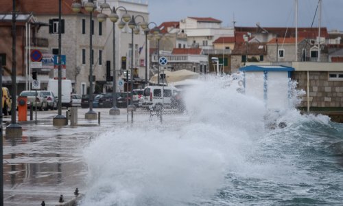 Stižu oblaci sa zapada i donose obilne oborine. Evo gdje bi moglo biti intenzivno