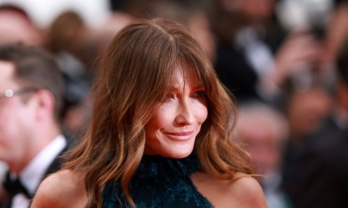 Majčinska nježnost: Carla Bruni kćeri uputila poruku podrške i ponosa