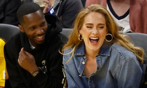 Adele se pojavila prvi put nakon šest mjeseci, a izgleda tako da su se mnogi iznenadili