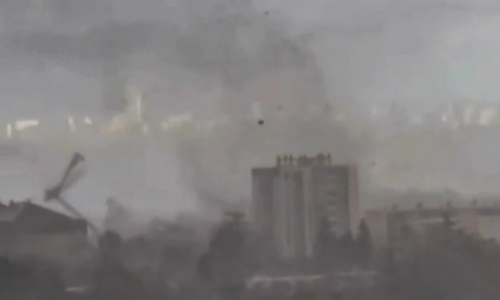 VIDEO Tornado pogodio područje sjeverno od Pariza, poginula jedna osoba