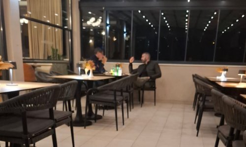 [FOTO] Bivši šef splitskog SDP-a u povjerljivom razgovoru s moćnim HDZ-ovcem