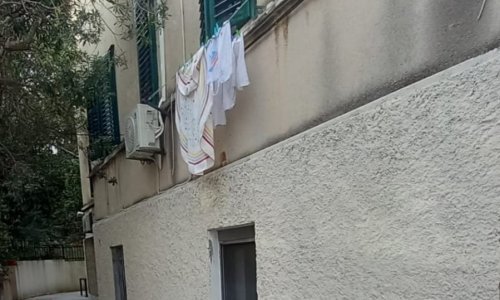 Uklonjen prijeteći grafit Jurici Pavičiću. Dokle je došla policijska istraga?