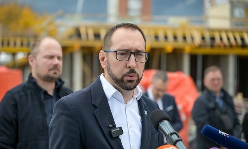 Tomašević: 'Ako bude ustaških pozdrava na koncertu, Thompson više neće moći nastupati u Areni'