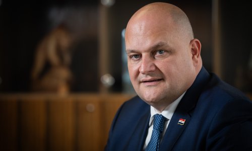 Ministar Šušnjar u SAD-u: Zadovoljan sam vašim doprinosom