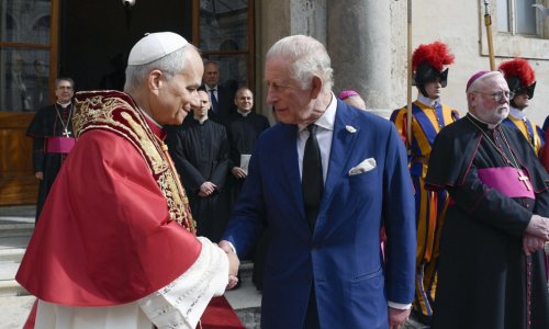 Kralj Charles samo jednom rečenicom izazvao smijeh u Vatikanu