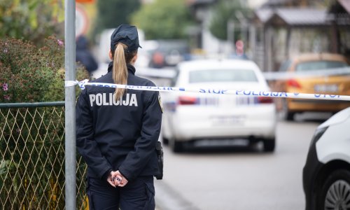 U istražnom zatvoru završio 53-godišnjak s 280 prijava. Policiju provocirao paljenjem zastave