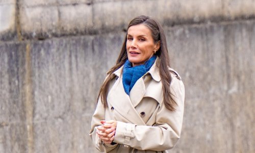 Outfit kraljice Letizije sjajan je za prijelazno razdoblje, ali cipele će vas iznenaditi