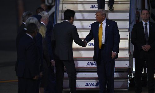 Trump kraljevski dočekan u Japanu, no sve oči uprte su u jednu drugu zemlju