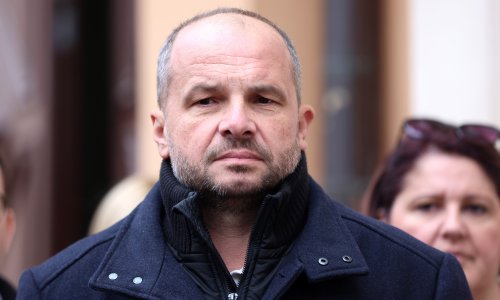 Šef SDP-a o spornom okruglom stolu: To se u Saboru ne radi, mora biti demarkacijska linija