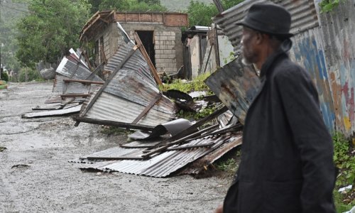 Melissa pogodila Kubu, Jamajka razorena