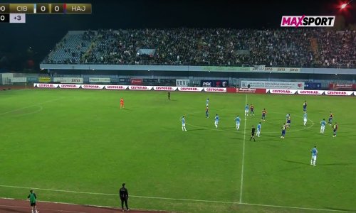 Prekid u Vinkovcima! Pogledajte kako je počeo navijački kaos