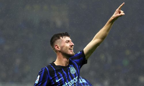 Petar Sučić imat će posebnu uspomenu na prvi gol; a nije lopta...