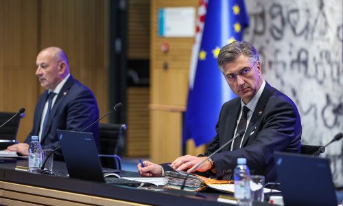 Vlada donijela niz kadrovskih odluka iza zatvorenih vrata